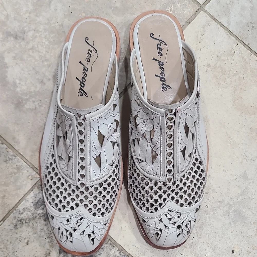 Free People Women's Cream Cutout Mules 9-9.5 Size